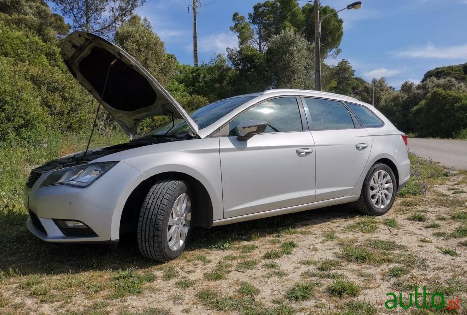 2015' SEAT Leon St photo #3