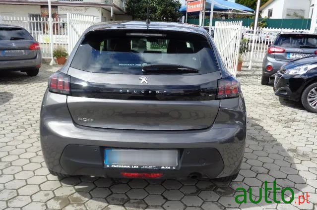 2021' Peugeot 208 photo #3