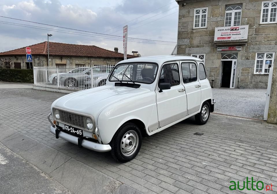 1990' Renault 4 photo #1