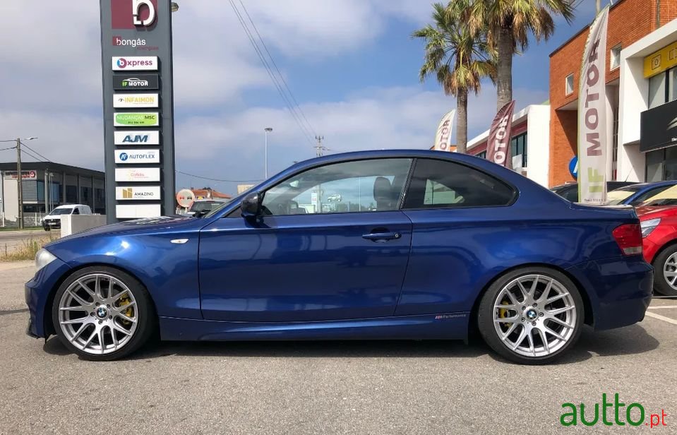 2011' BMW 120 photo #4