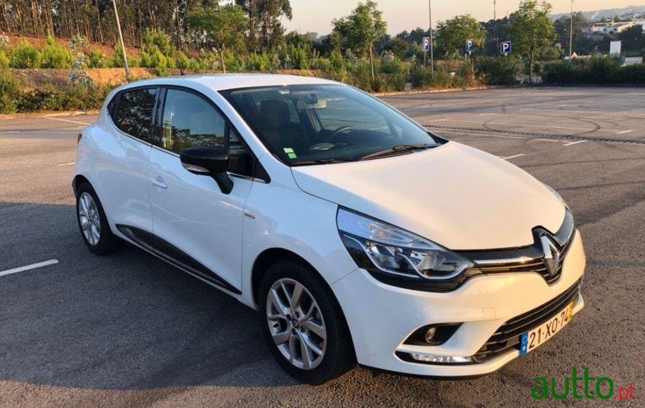 2019' Renault Clio photo #4