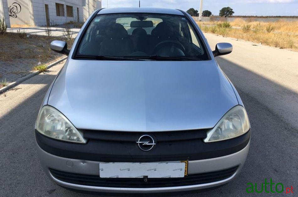 2002' Opel Corsa 1.2 Confort photo #2