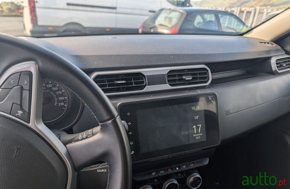 2024' Dacia Duster photo #4