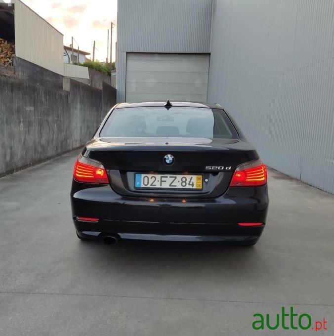 2008' BMW 520 photo #5
