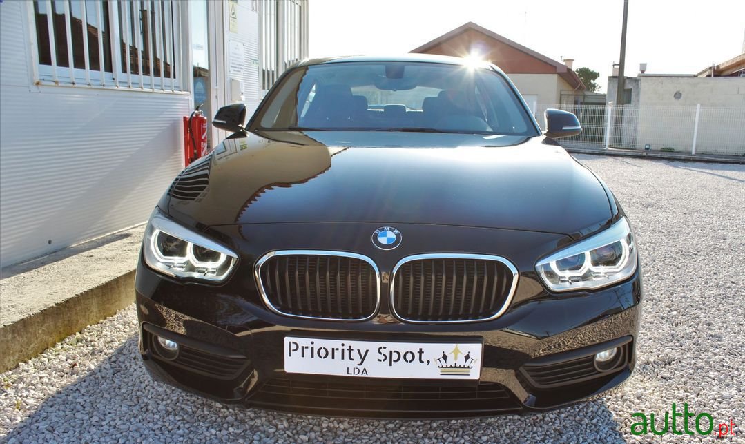 2016' BMW 116 Sport photo #2