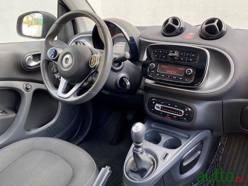 2015' Smart Fortwo photo #4