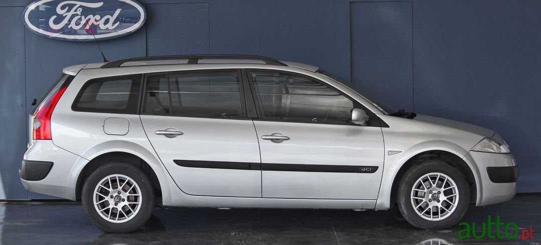 2006' Renault Megane Break photo #4