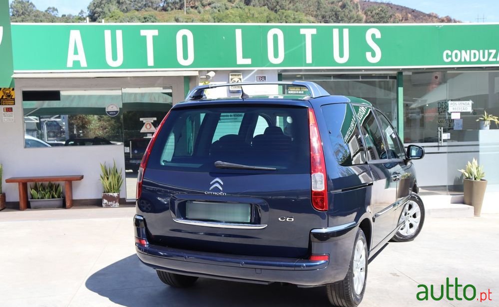 2012' Citroen C8 photo #5