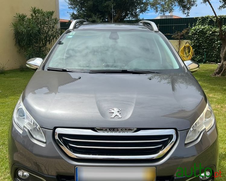 2015' Peugeot 2008 photo #3