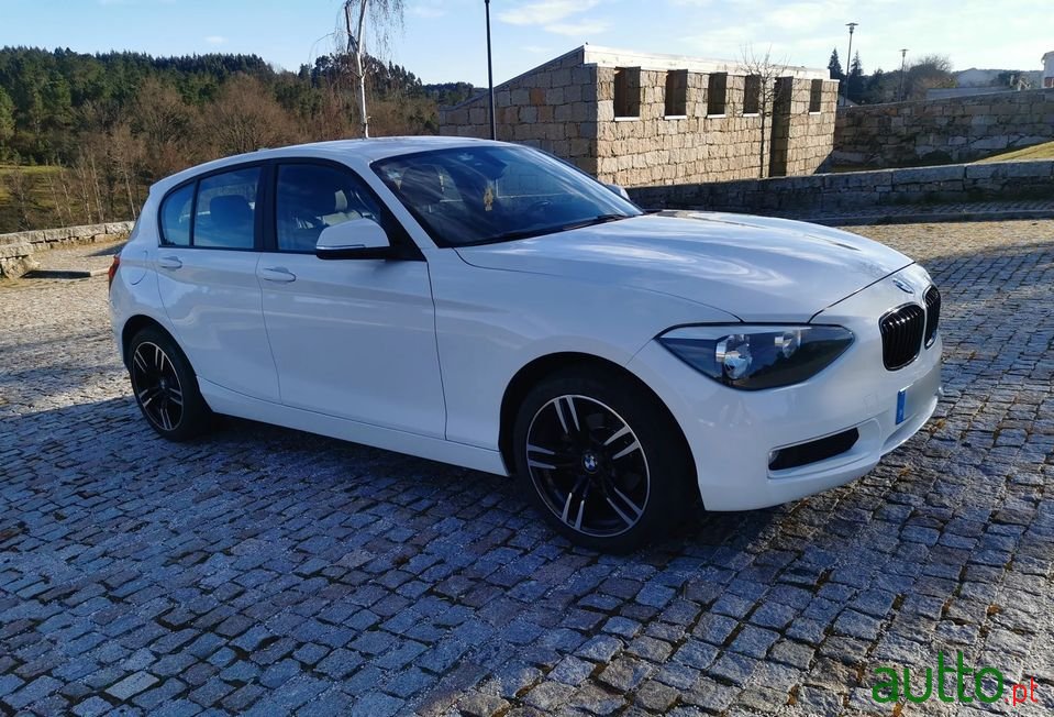 2012' BMW 118 photo #3