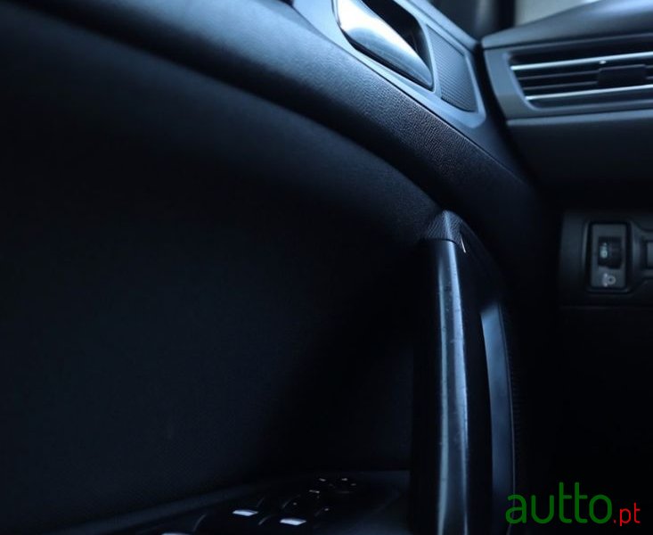 2018' Peugeot 308 Sw photo #6