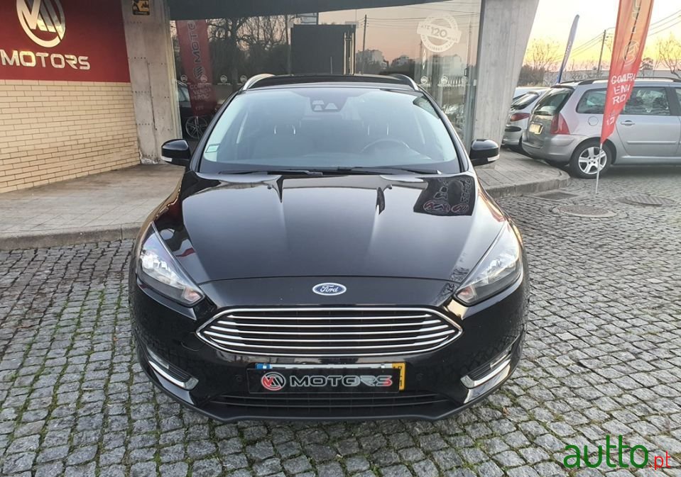 2017' Ford Focus Sw photo #1