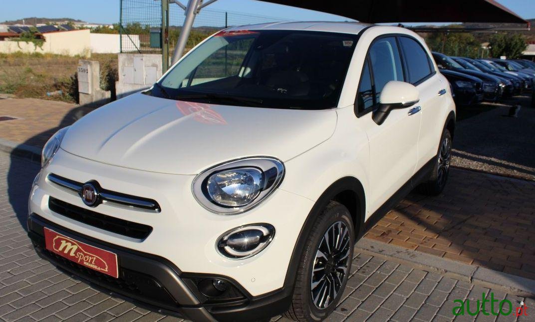 2019' Fiat 500X photo #2