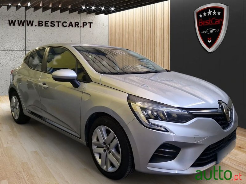 2021' Renault Clio photo #2