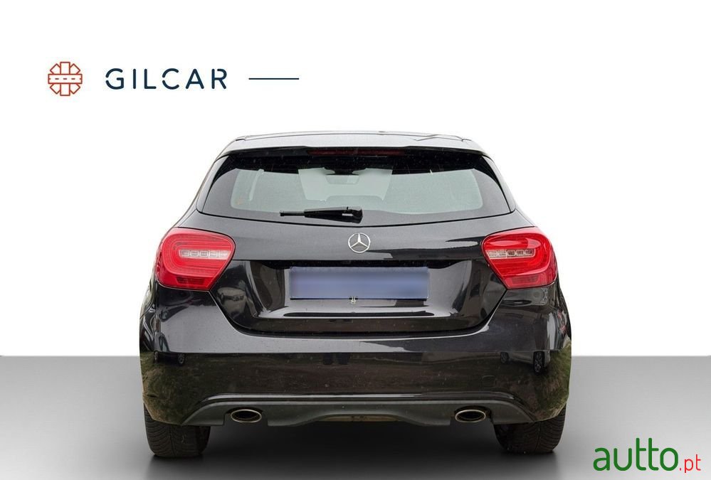 2013' Mercedes-Benz Classe A photo #5