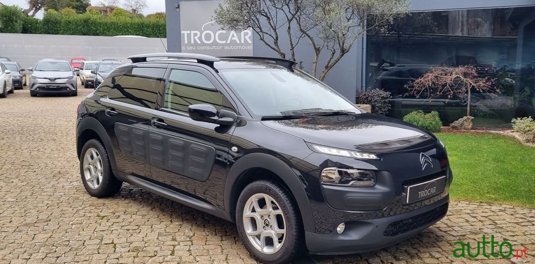 2017' Citroen C4 Cactus photo #1