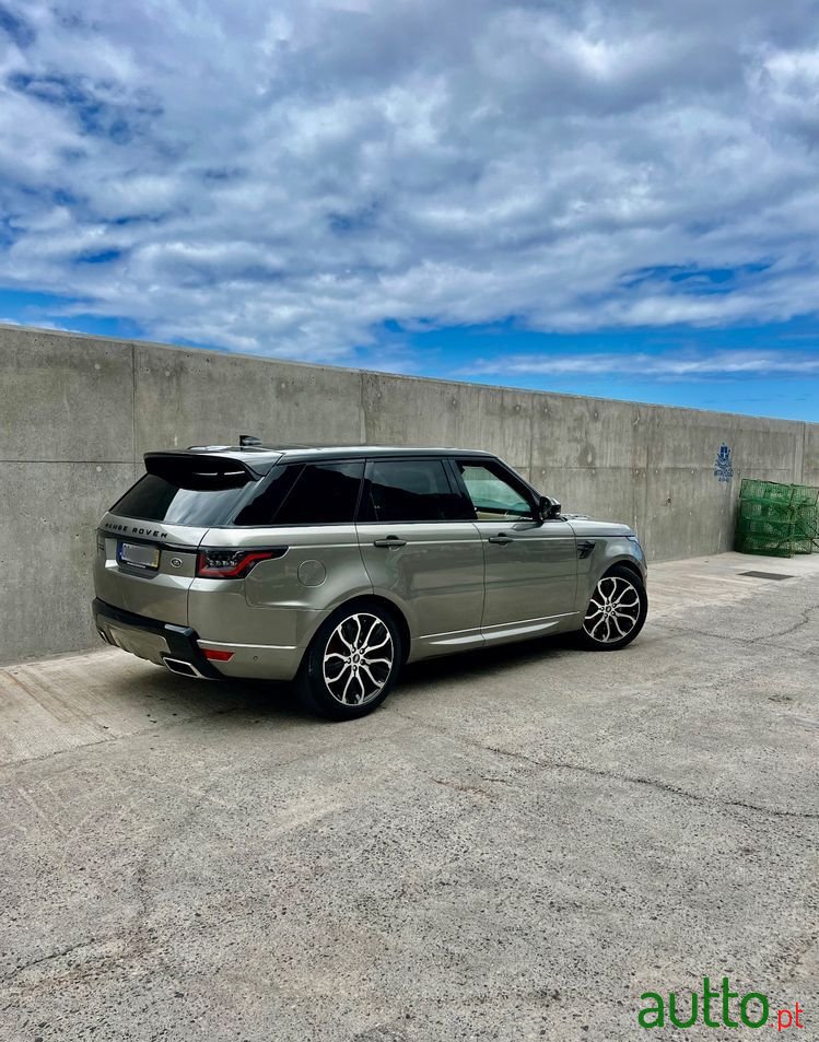 2019' Land Rover Range Rover Sport photo #3