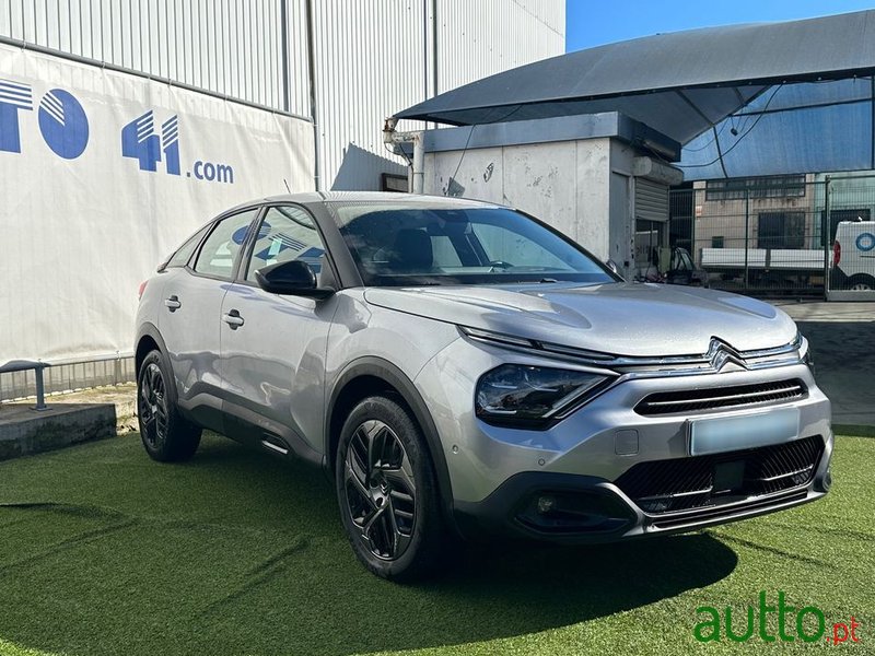 2022' Citroen C4 photo #2