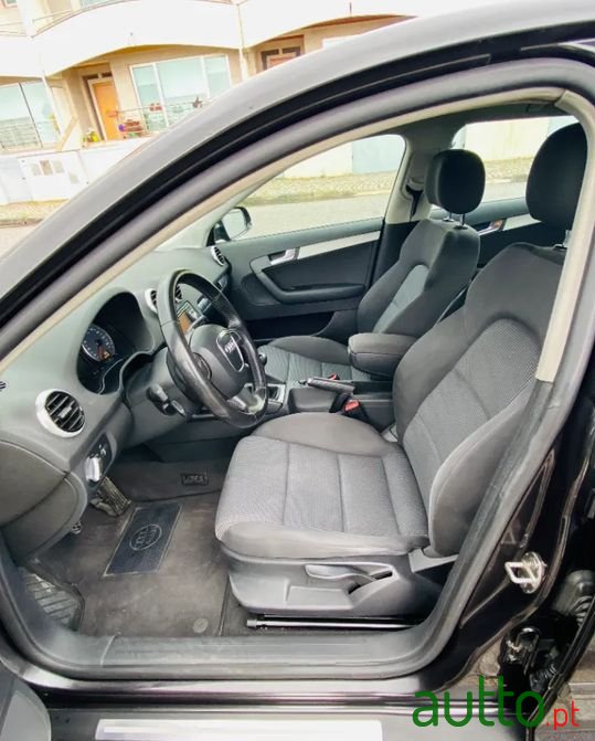 2011' Audi A3 Sportback photo #5