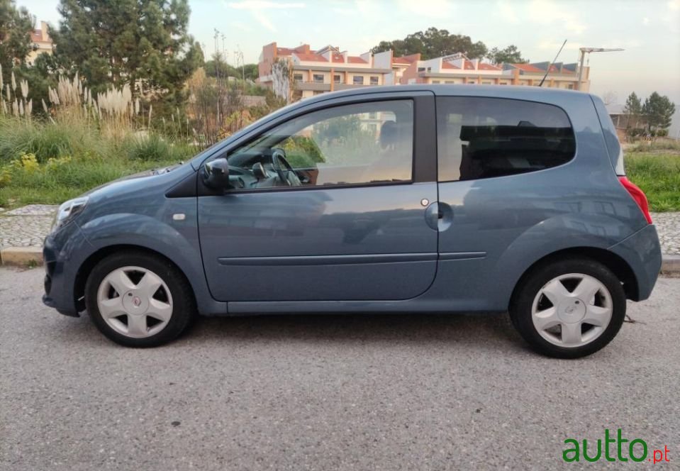 2011' Renault Twingo photo #3
