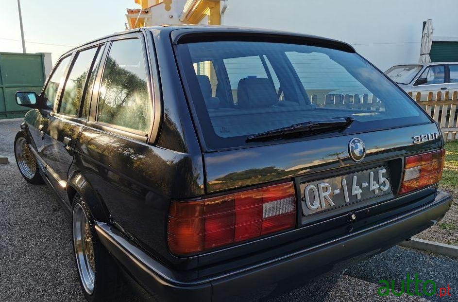 1989' BMW 320 photo #1