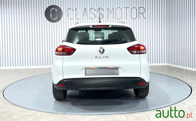 2019' Renault Clio photo #6
