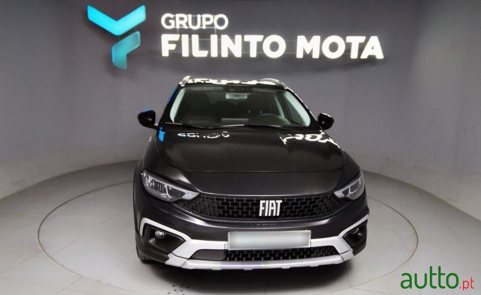 2023' Fiat Tipo Station Wagon Cross photo #1