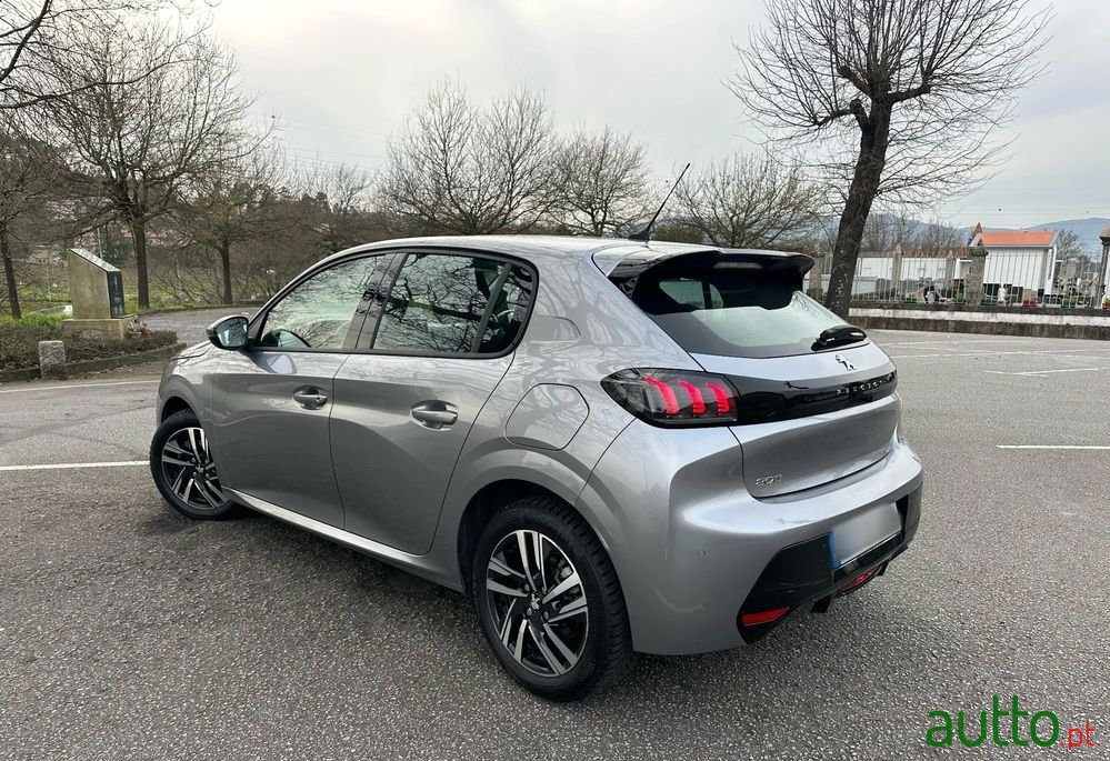 2019' Peugeot 208 Puretech photo #4