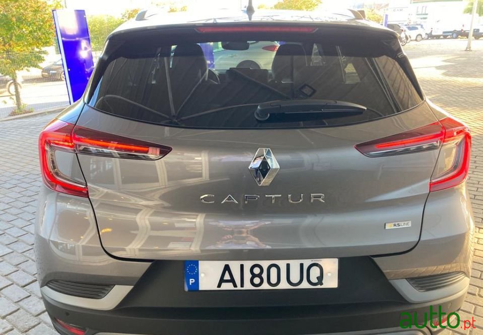 2021' Renault Captur Rs-Line photo #5