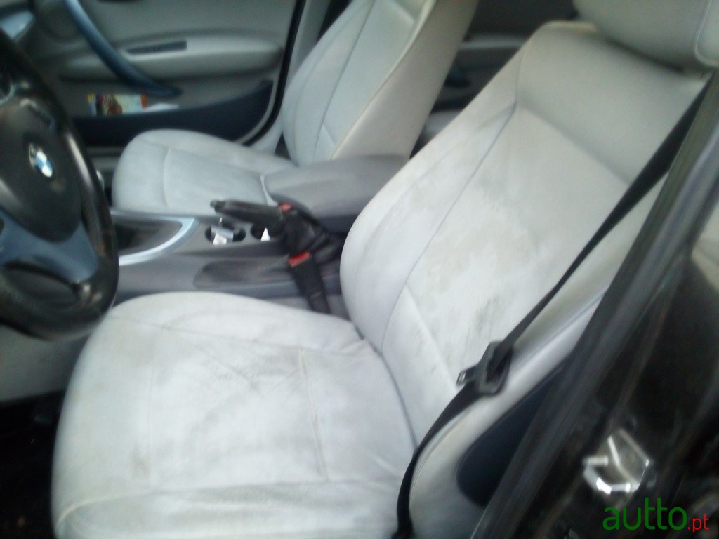 2005' BMW 120 Business photo #5