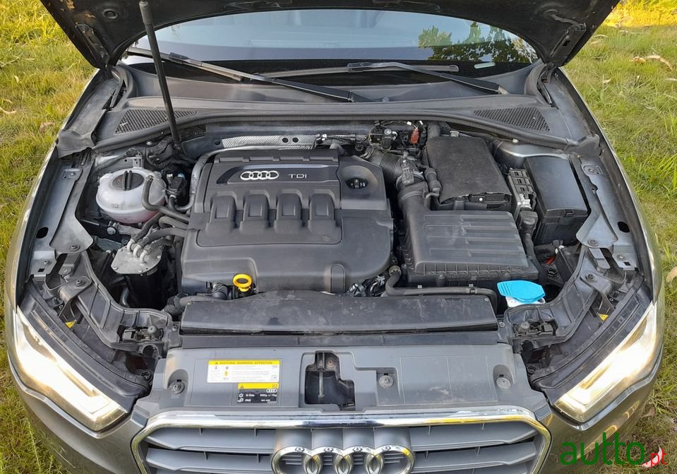 2015' Audi A3 Sportback photo #3