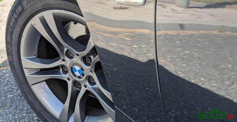 2008' BMW Série 3 D Touring photo #1