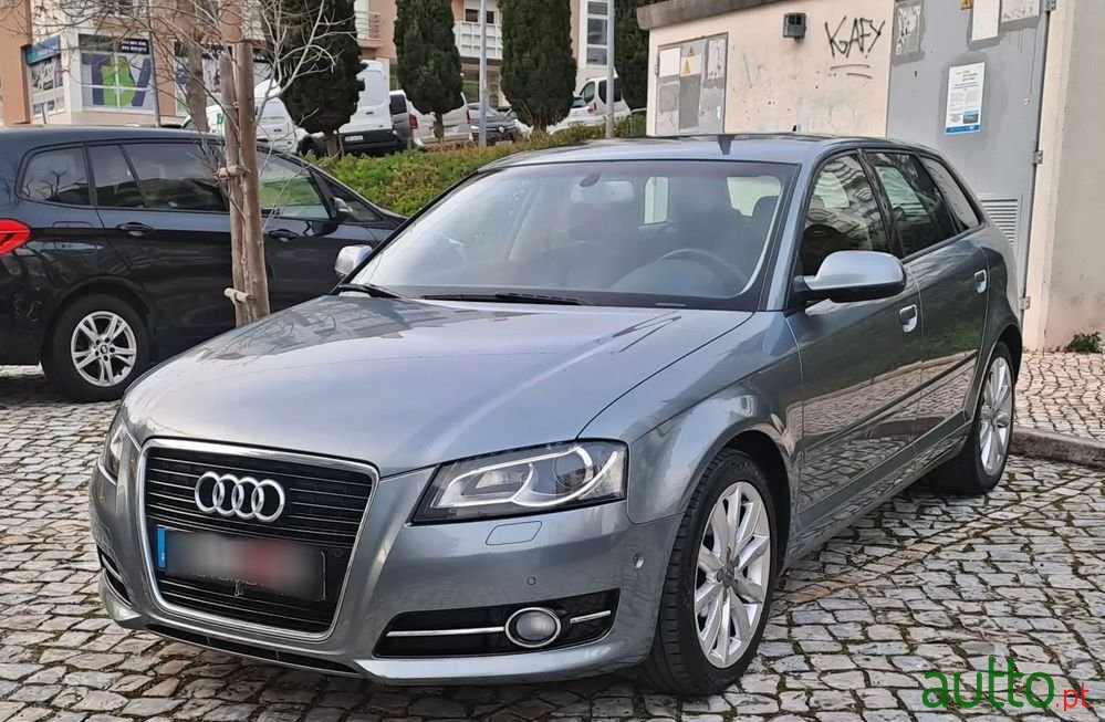 2011' Audi A3 Sportback photo #3