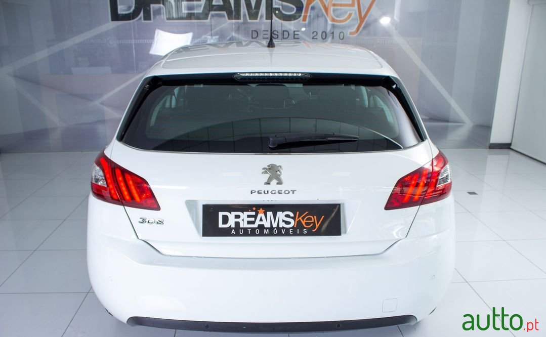 2016' Peugeot 308 photo #2