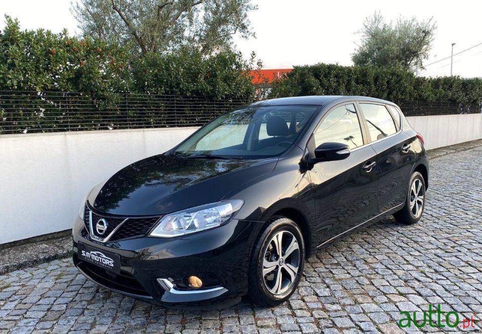 2015' Nissan Pulsar photo #2