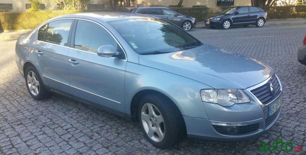 2005' Volkswagen Passat 1.9 Tdi 105 Cv photo #1