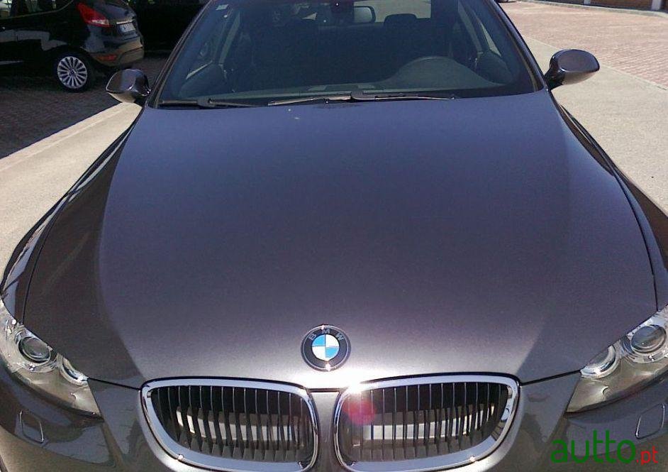 2007' BMW 320 Coupe photo #1