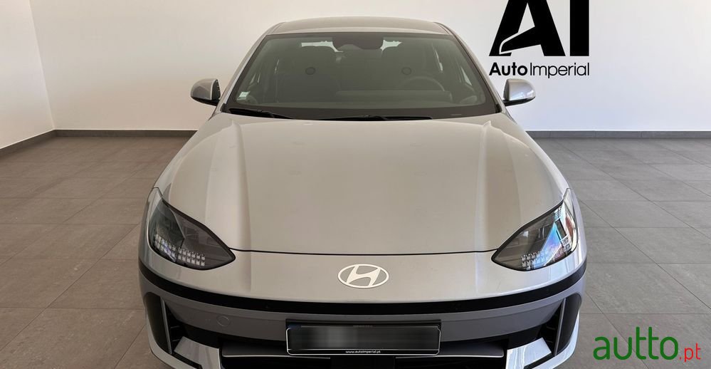 2023' Hyundai Ioniq 6 photo #4