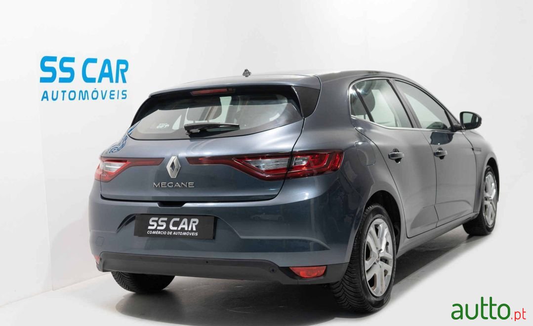 2019' Renault Megane photo #2