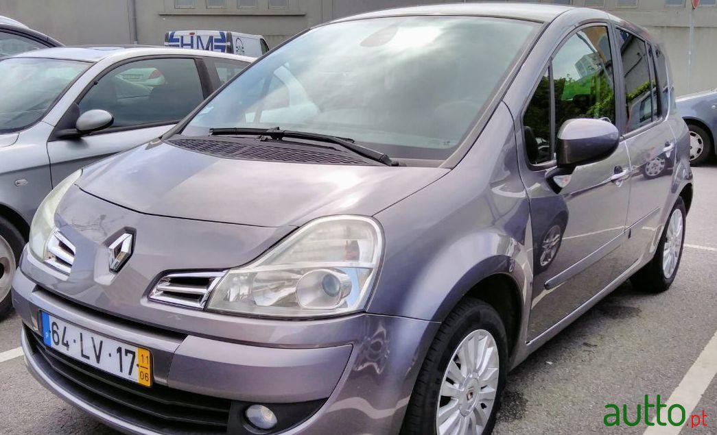 2011' Renault Grand Modus photo #3