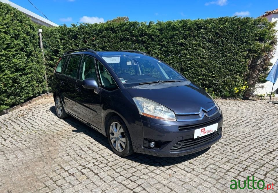2007' Citroen C4 Grand Picasso photo #3