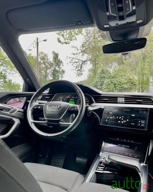 2021' Audi e-tron 55 Quattro photo #5