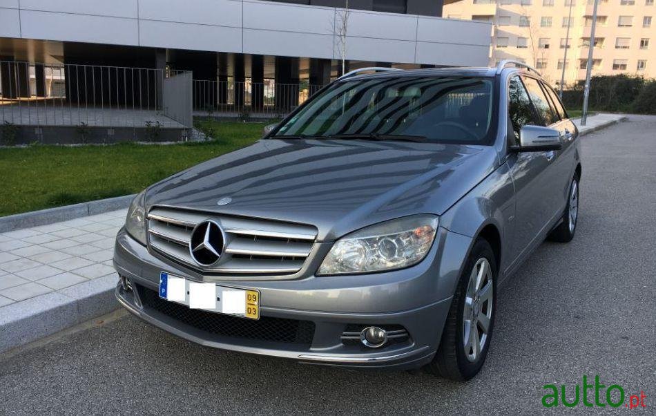 2009' Mercedes-Benz C-200 photo #2