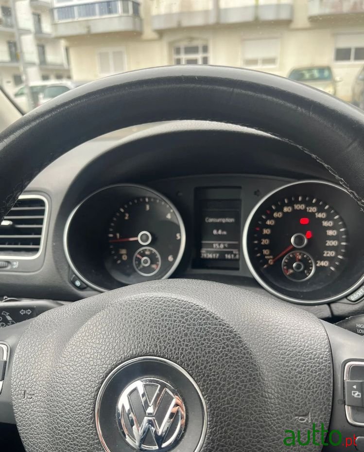 2011' Volkswagen Golf Variant photo #5