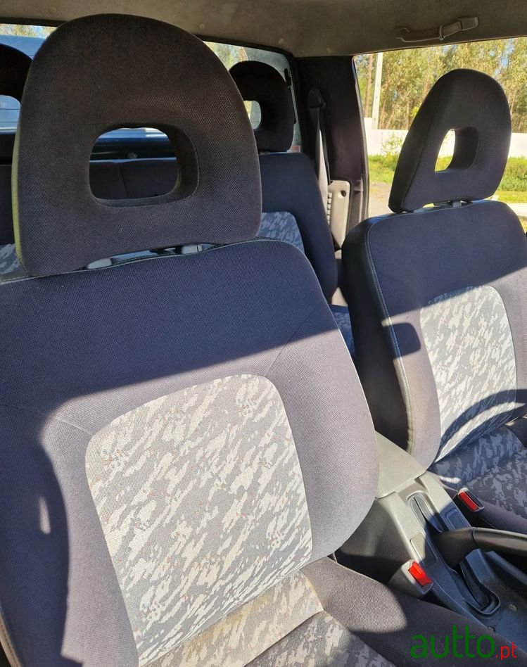 1999' Mitsubishi L200 photo #6