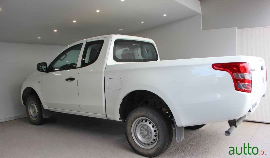 2019' Mitsubishi L200 photo #4