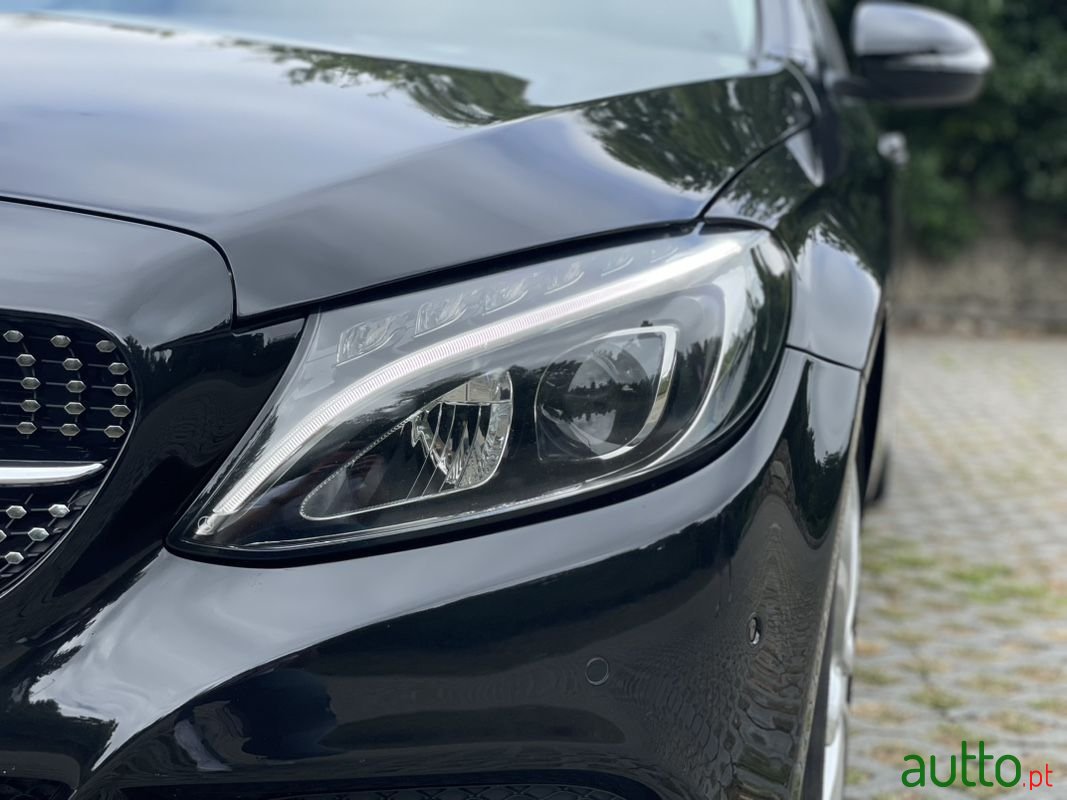 2016' Mercedes-Benz C-200 photo #4