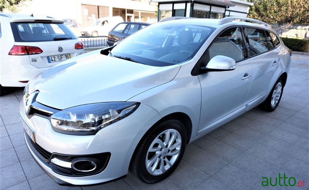 2015' Renault Megane Sport Tourer photo #4
