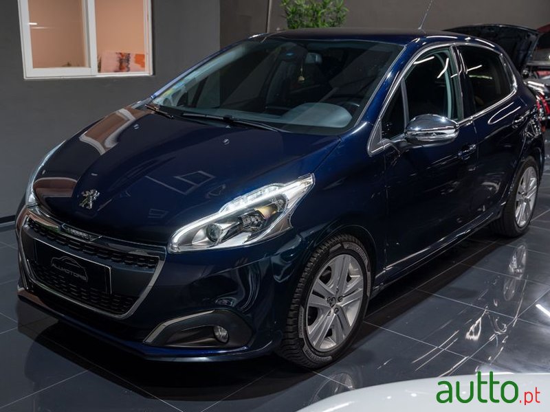 2019' Peugeot 208 photo #4