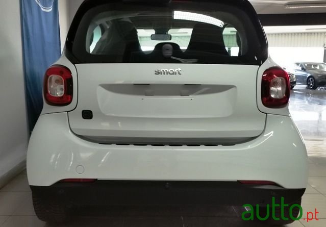 2019' Smart Fortwo Eq Pulse photo #4